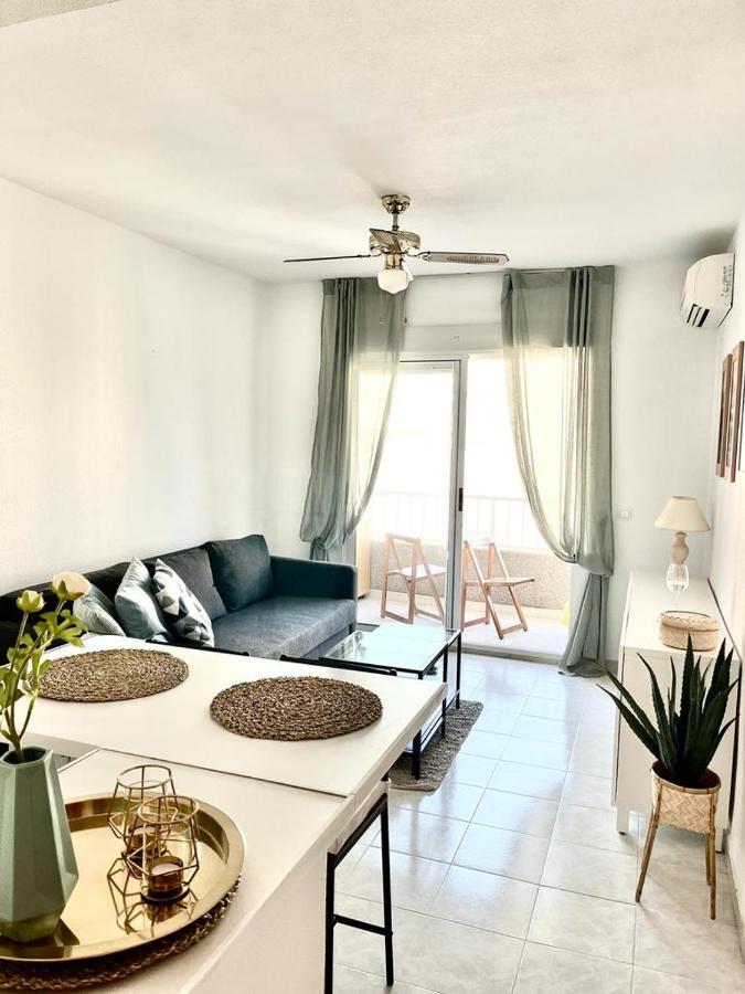 Apatrament Torrevieja Apartment Exterior foto